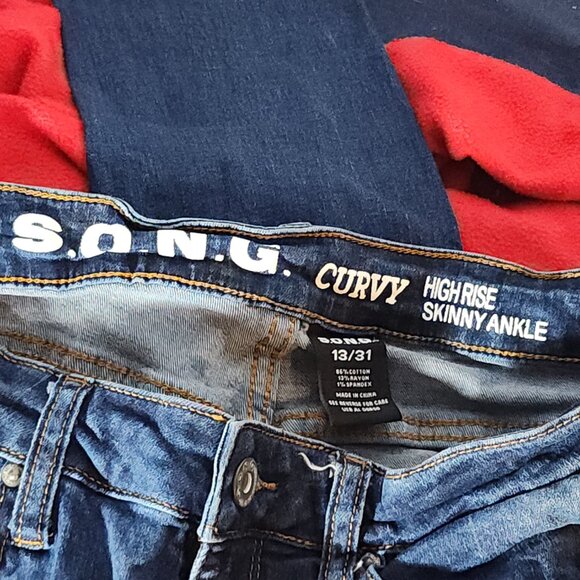 S.O.N.G Curvy Dark Wash Blue High Rise Skinny Ankle Distressed Jeans Jr Sz 13/31 - Picture 15 of 16